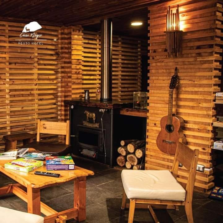 קויאיקה Hotel Cerro Negro מראה חיצוני תמונה